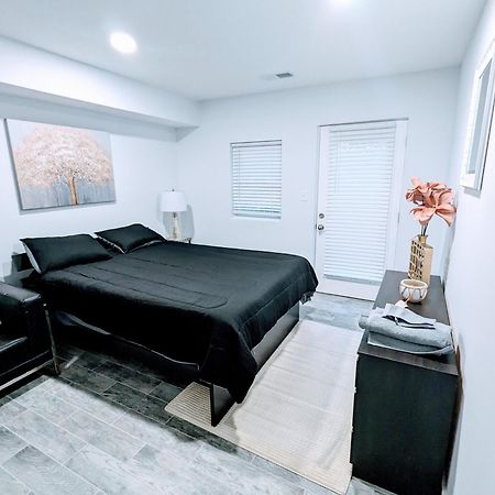Luxurious 3 Bedroom Apt With A Beautiful Balcony Вашингтон Стая снимка