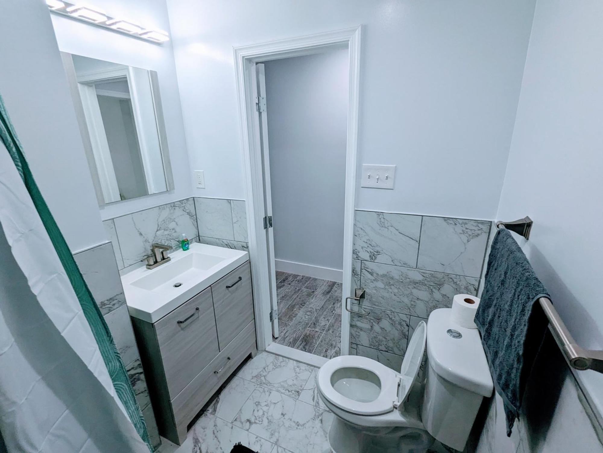 Luxurious 3 Bedroom Apt With A Beautiful Balcony Вашингтон Стая снимка